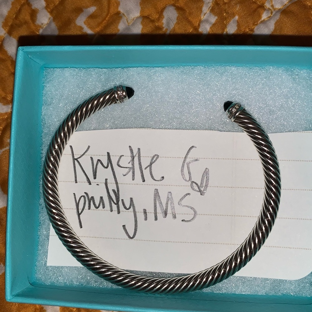 DY bracelet